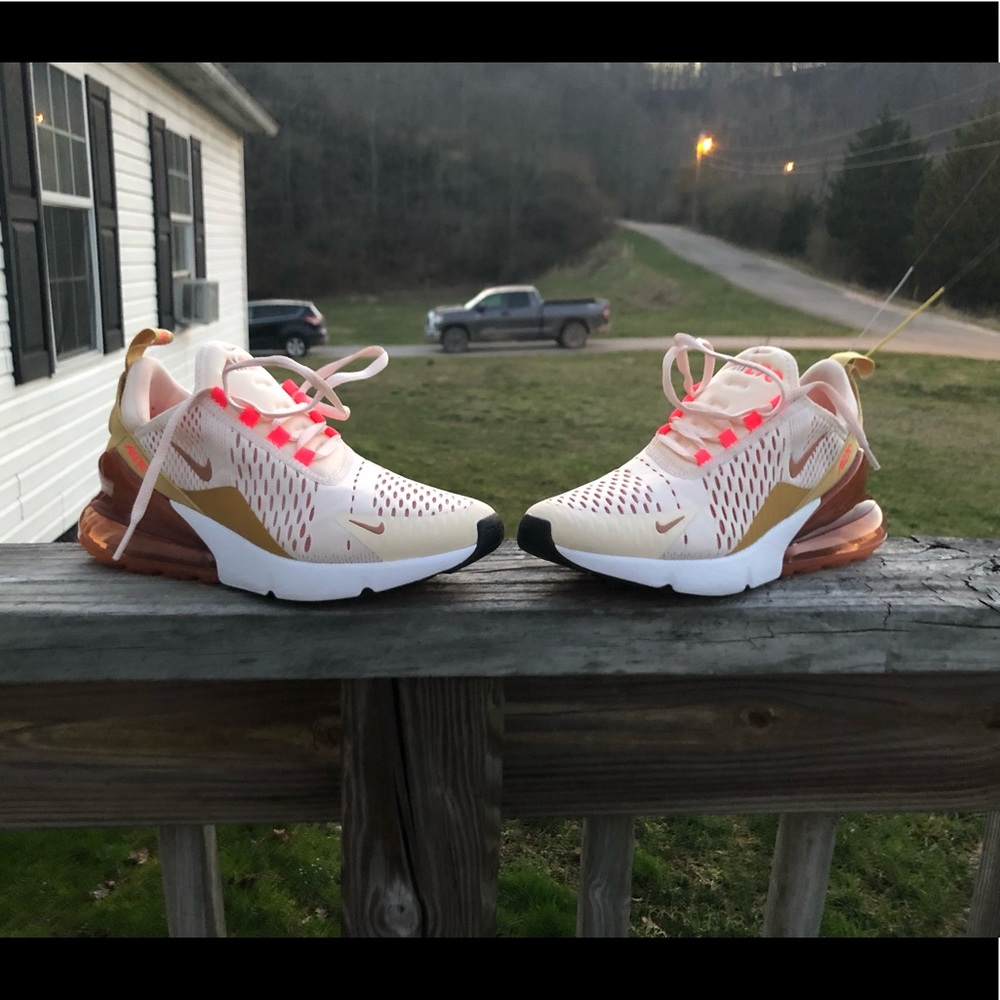 Women’s Air Max 270